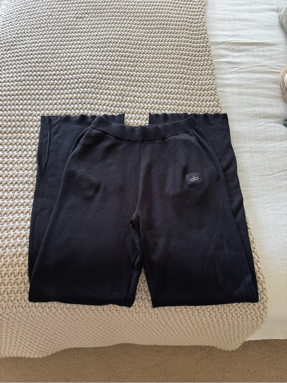 ALO Yoga Black Ribbed Lounge Sweatpants